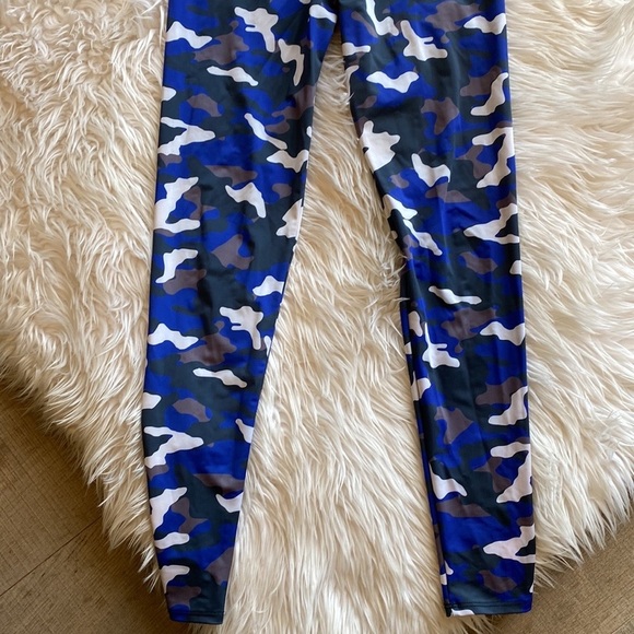 Onzie Midnight Blue High Rise Camouflage Hot Yoga Leggings Size S/M EUC - Picture 14 of 16